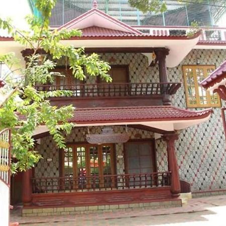 Kuppath Inn Kochi Luaran gambar