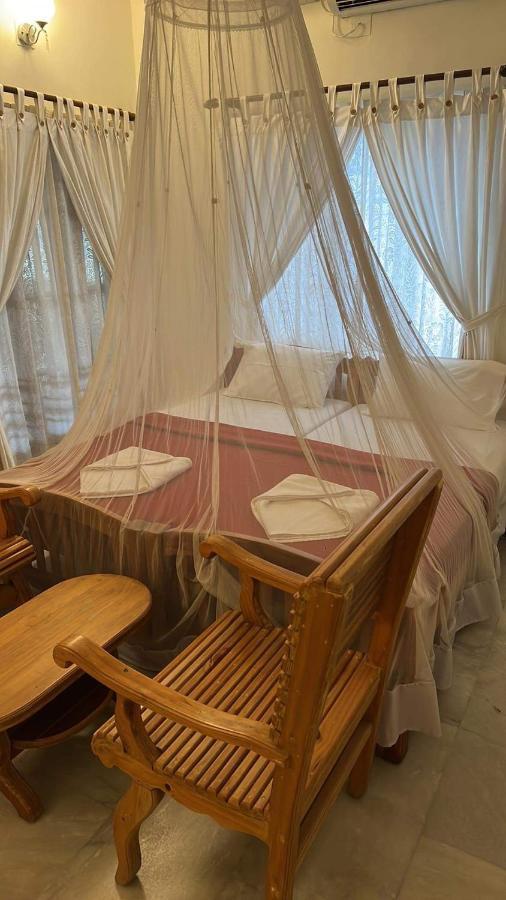 Kuppath Inn Kochi Luaran gambar
